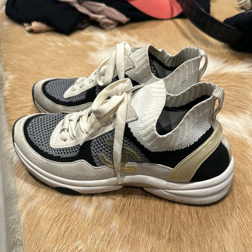 Chanel sneakers 36.5